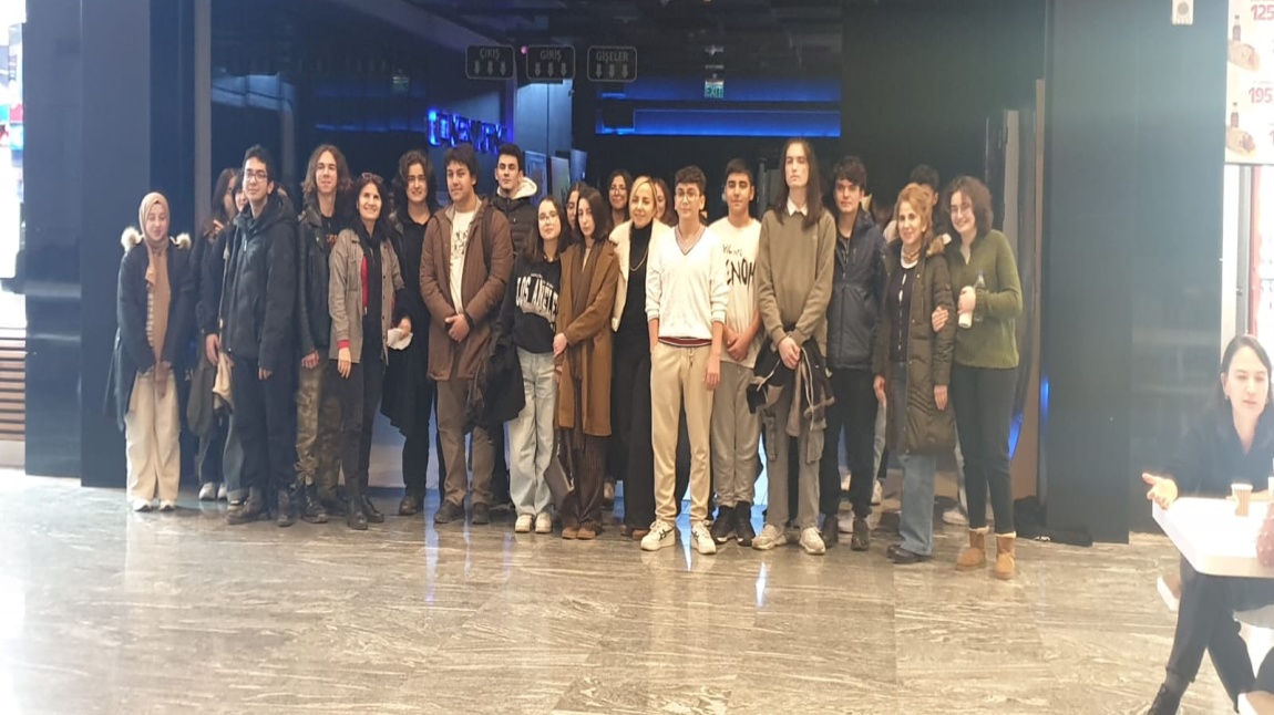 4. HASANÂLİ YÜCEL SOSYAL BİLİMLER LİSESİ PANSİYONLU ÖĞRENCİLERİMİZLE ”BİR CUMHURİYET ŞARKISI “ ADLI FİLM GÖSTERİMİ